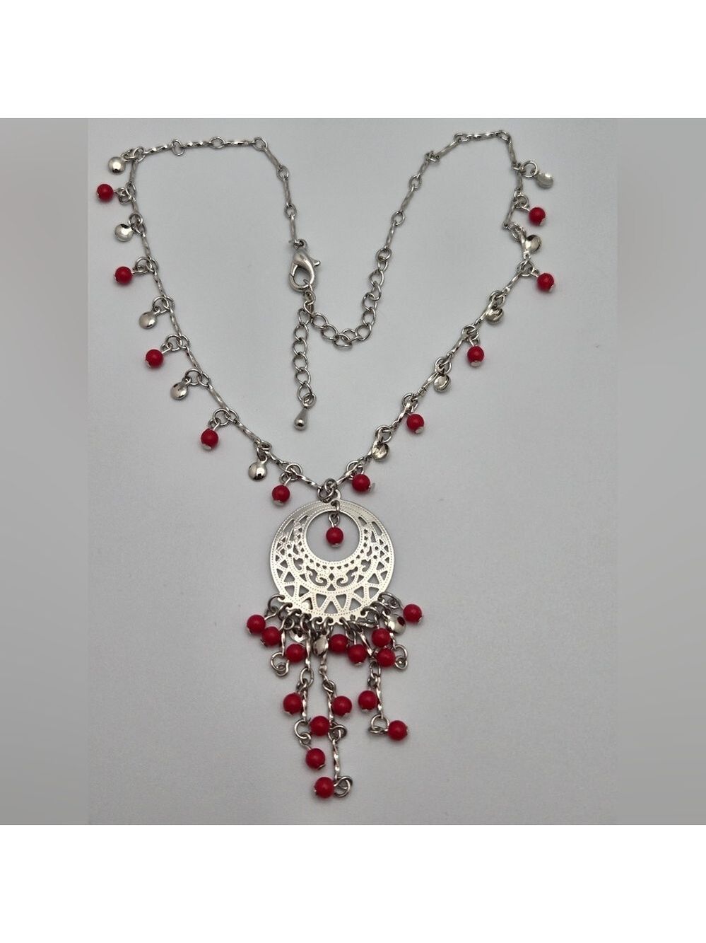 ✨2/$10✨ Silver-Tone Filigree Pendant Necklace w/ Red Beads 17”
